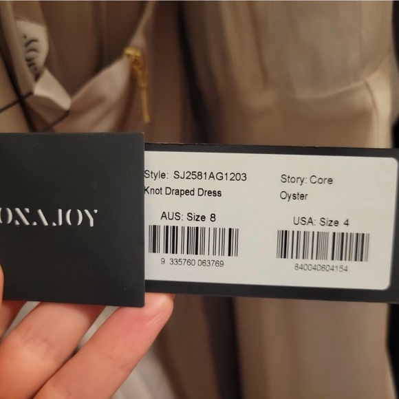 ShonaJoy knot draped halter dress in oyster - Picture 13 of 13